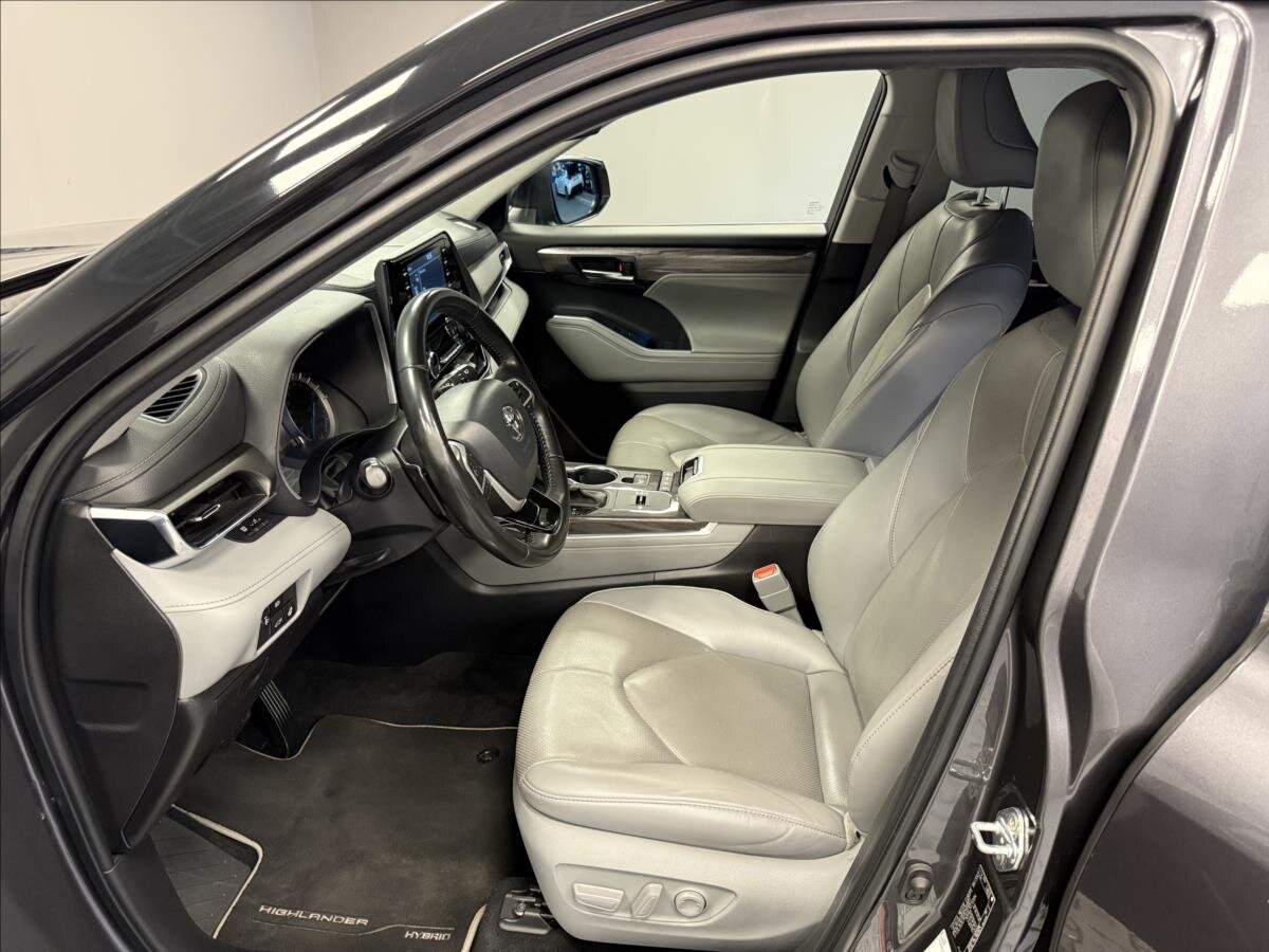 Toyota Highlander SUV / Terénní 2,5 l 140 kw