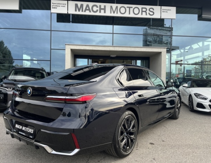 BMW Řada 7 6