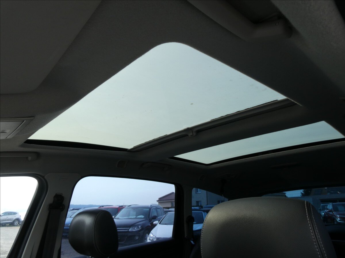 Ford S-MAX MPV 2,0 l 107 kw