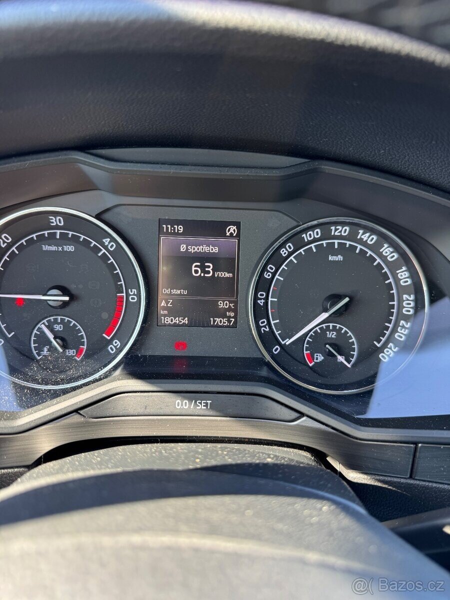 Škoda Superb Kombi 0,0 110 kw