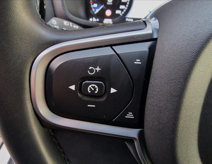 Volvo V60 Kombi 2,0 l 145 kw