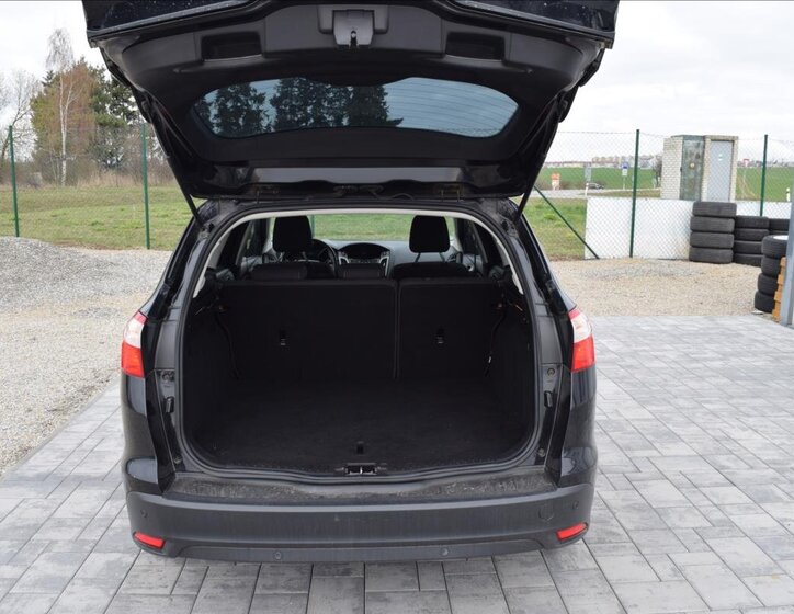 Ford Focus Kombi 998,0 92 kw