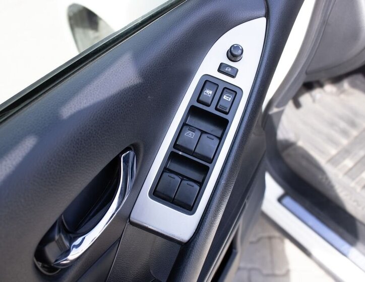 Nissan Murano SUV / Terénní 2,5 l 140 kw