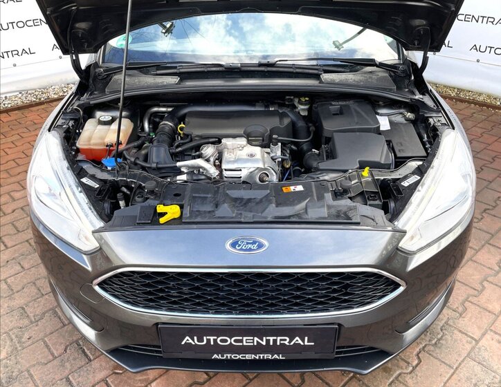 Ford Focus Kombi 999,0 92 kw