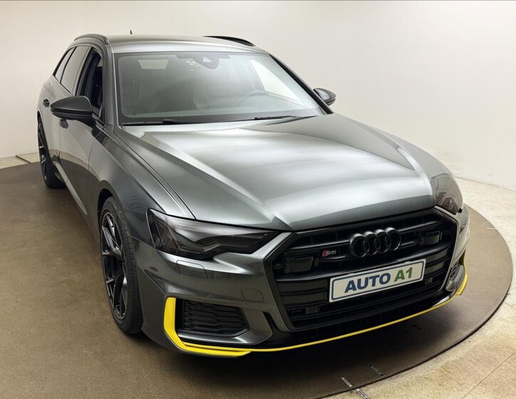 Audi S6 3