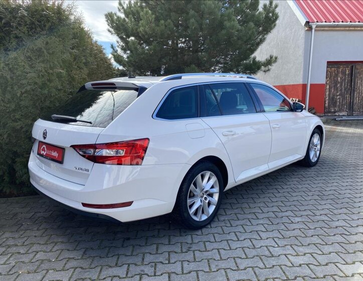 Škoda Superb Kombi 2,0 l 110 kw