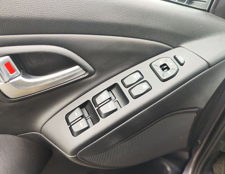 Hyundai ix35 32