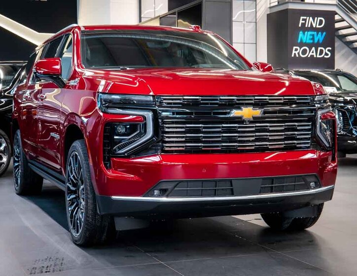 Chevrolet Suburban SUV 6,2 l 313 kw