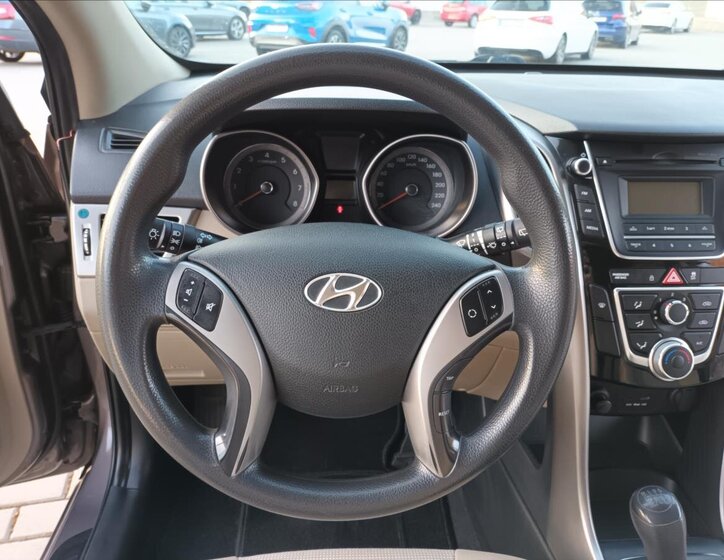 Hyundai i30 Hatchback 1,6 l 88 kw
