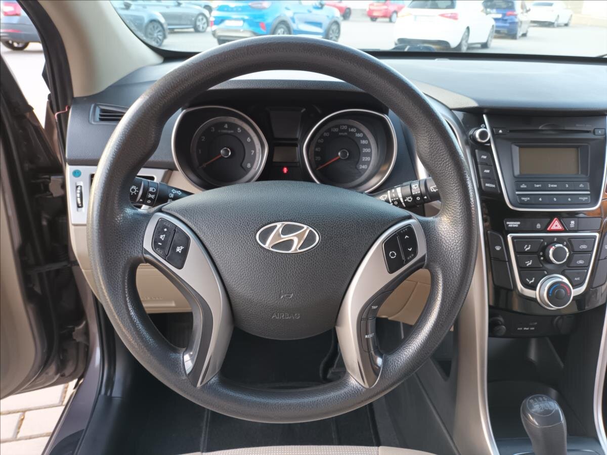 Hyundai i30 Hatchback 1,6 l 88 kw