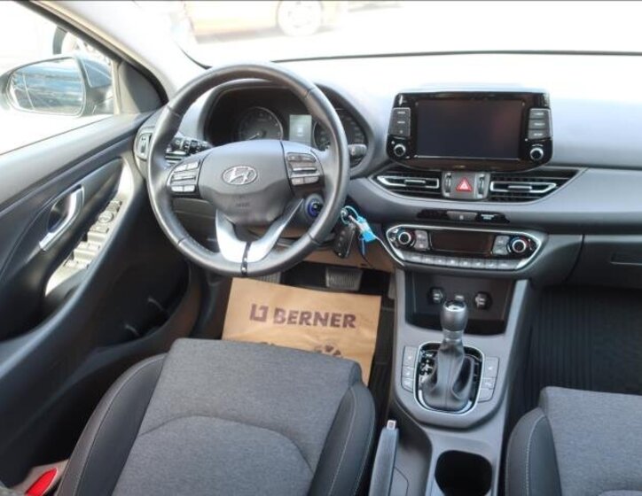 Hyundai i30 Kombi 998,0 88 kw