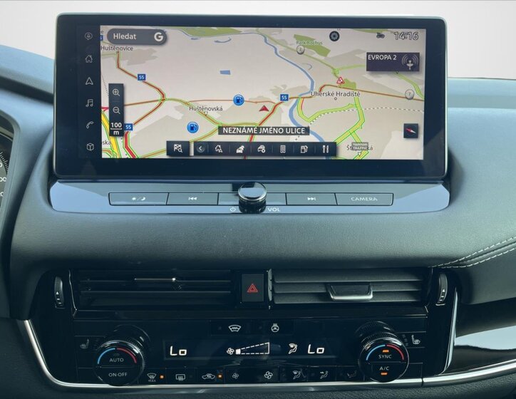 Nissan Qashqai SUV / Terénní 1,3 l 116 kw