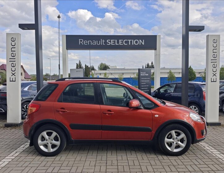 Suzuki SX4 Hatchback 1,5 l 73 kw
