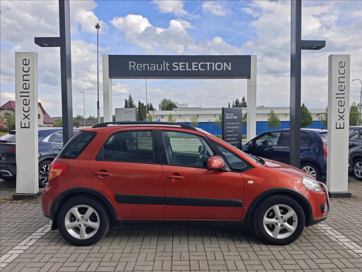 Suzuki SX4 Hatchback 1,5 l 73 kw