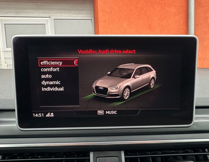 Audi A4 Kombi 2,0 l 140 kw