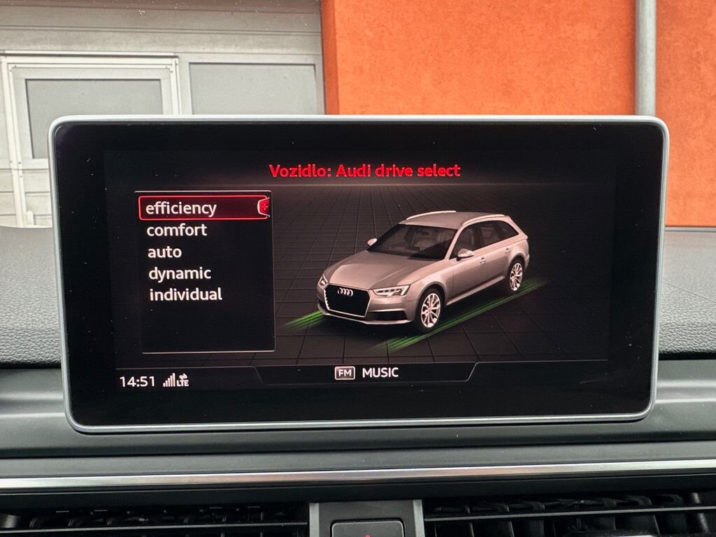 Audi A4 Kombi 2,0 l 140 kw