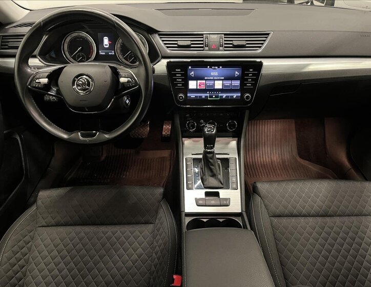 Škoda Superb Kombi 1,5 l 110 kw