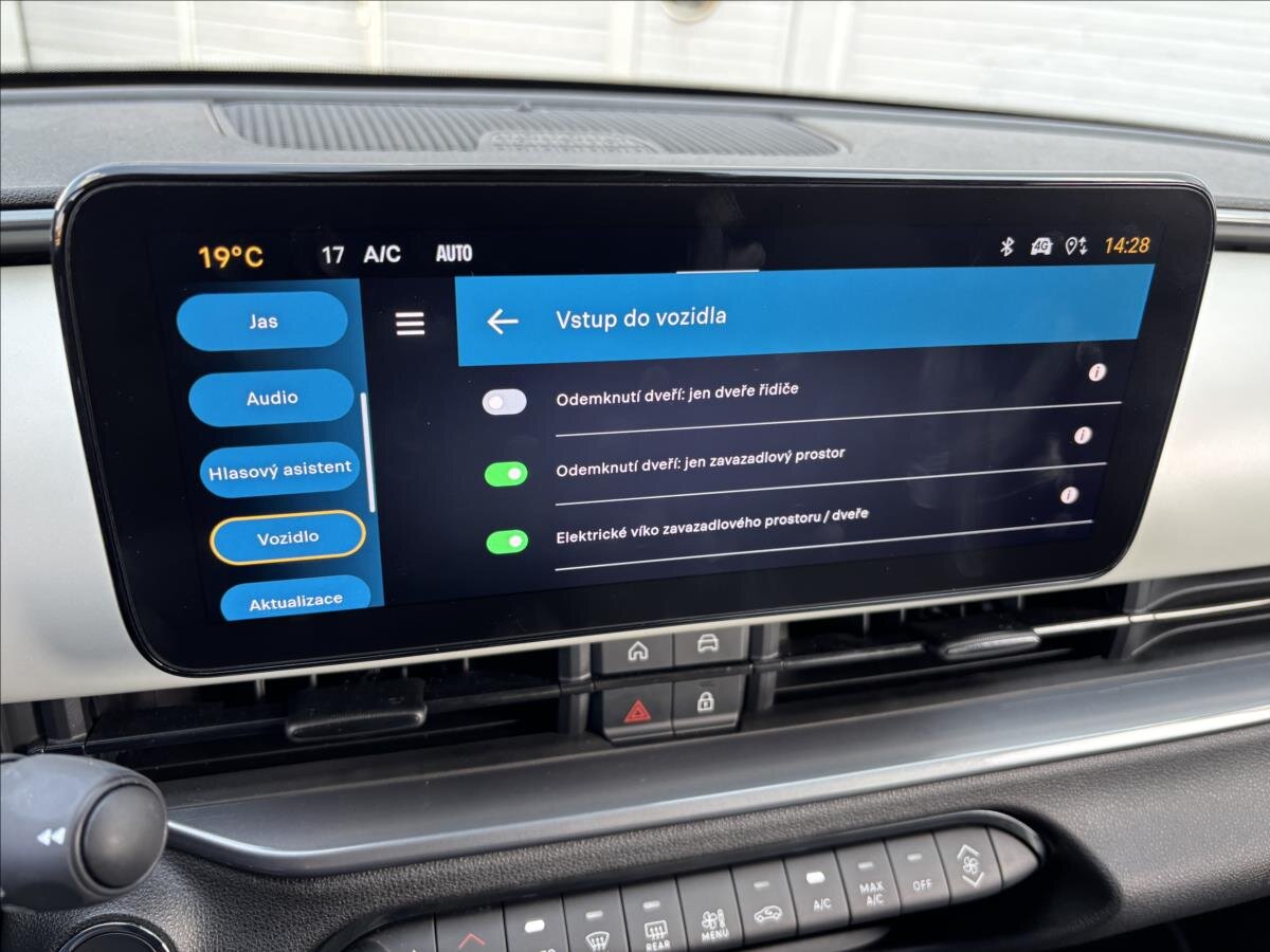 Fiat 600 SUV / Terénní 1,2 l 100 kw