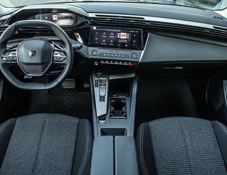 Peugeot 308 Kombi 1,2 l 107 kw