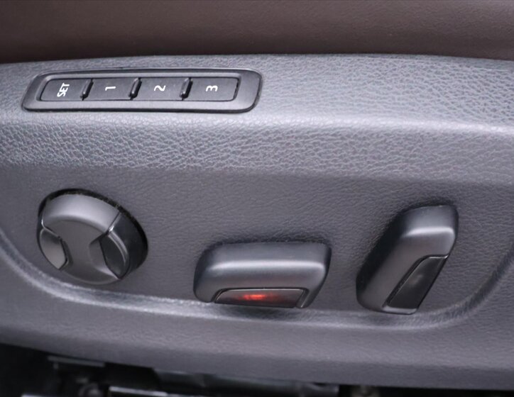 Škoda Superb Kombi 2,0 l 140 kw