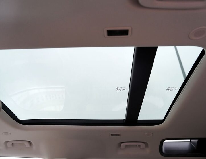 Land Rover Defender SUV 3,0 l 294 kw