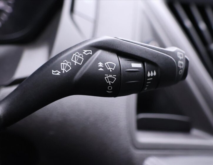 Ford Transit Custom Kombi 2,0 l 77 kw