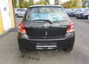 Toyota Yaris 6