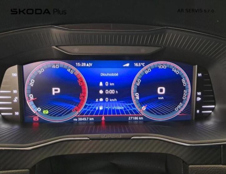 Škoda Superb 24