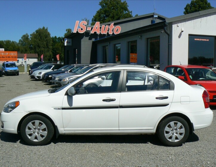 Hyundai Accent 7