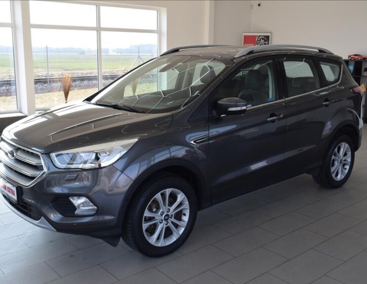 Ford Kuga SUV / Terénní 2,0 l 110 kw