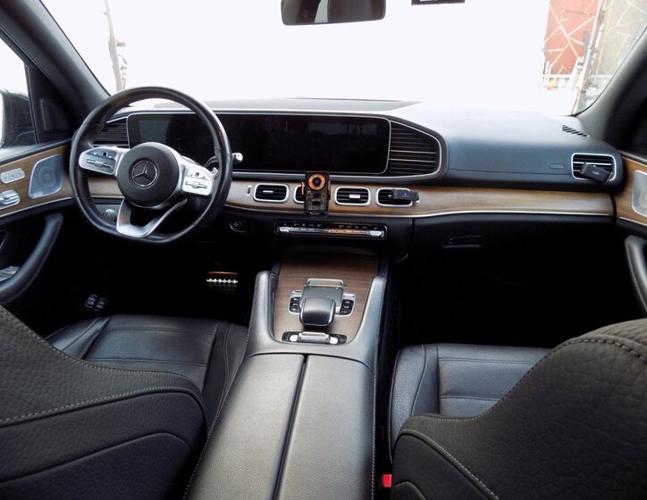 Mercedes-Benz GLS SUV 2,9 l 243 kw