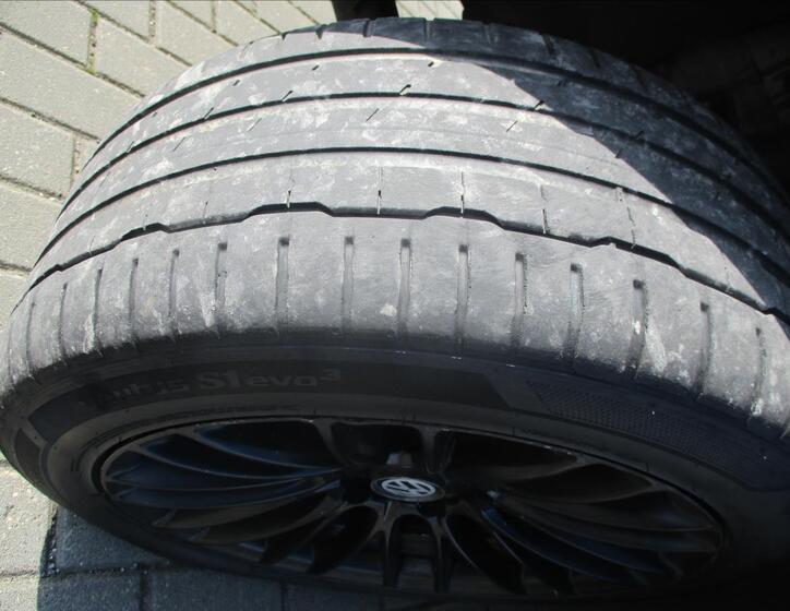 Volkswagen Transporter 22