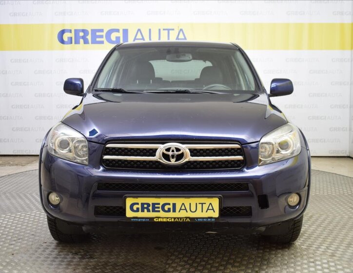 Toyota RAV4 SUV / Terénní 2,2 l 130 kw