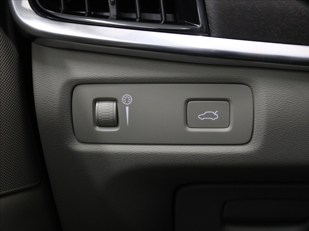 Volvo V90 Kombi 2,0 l 177 kw