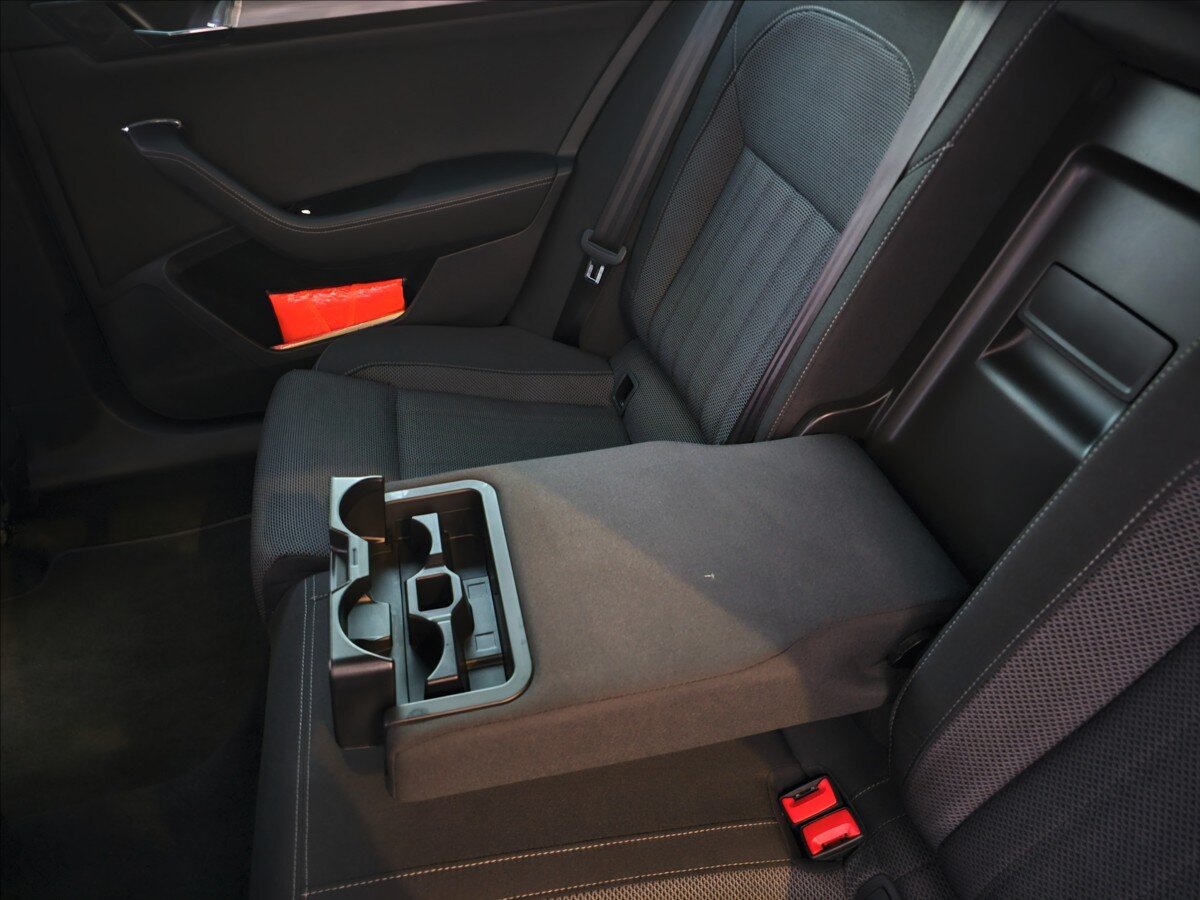 Škoda Superb Kombi 2,0 l 110 kw