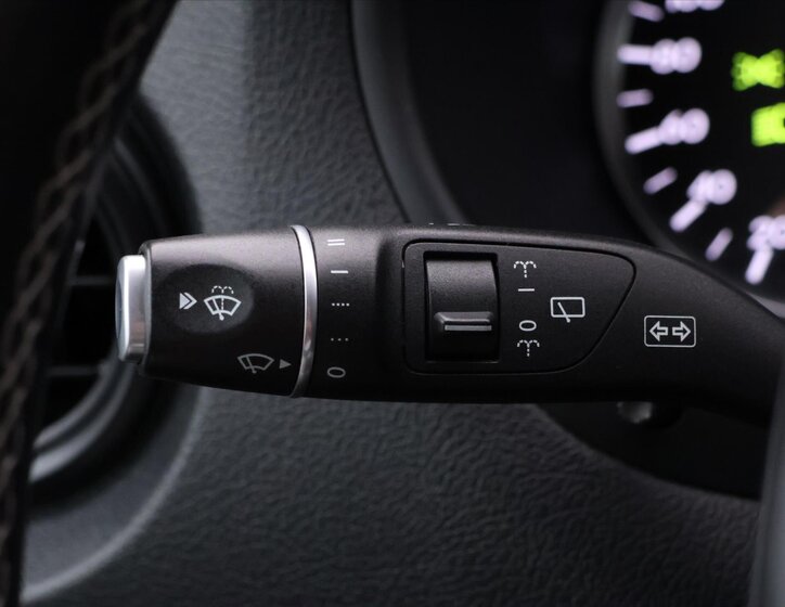 Mercedes-Benz Vito Kombi 2,1 l 100 kw