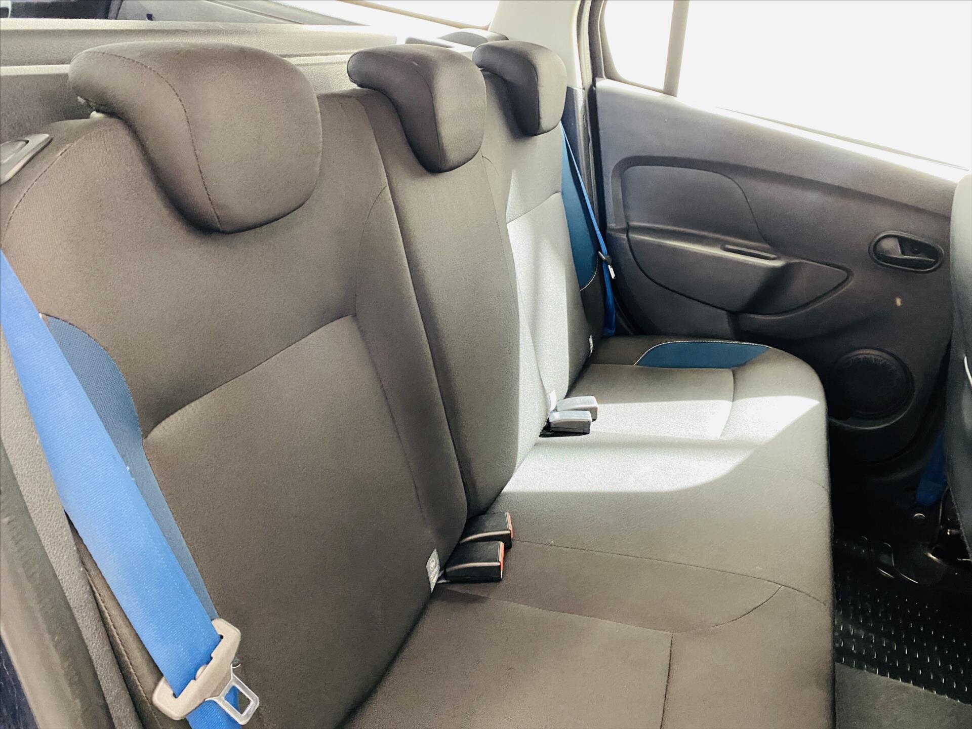 Dacia Logan Kombi 898,0 66 kw