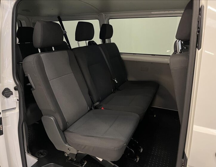 Volkswagen Transporter Kombi 2,0 l 75 kw