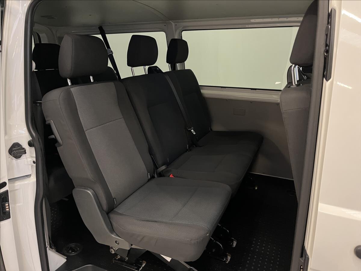 Volkswagen Transporter Kombi 2,0 l 75 kw