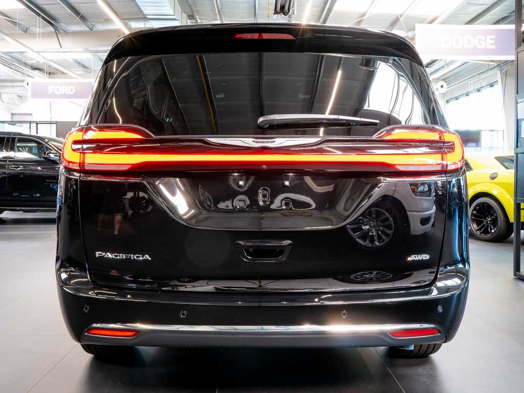 Chrysler Pacifica MPV 3,6 l 221 kw