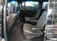 Chrysler Pacifica 36