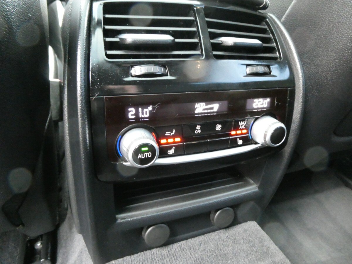 BMW Řada 5 Kombi 3,0 l 235 kw