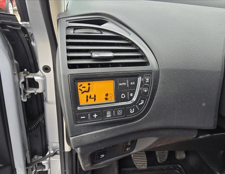 Citroën C4 Picasso 17