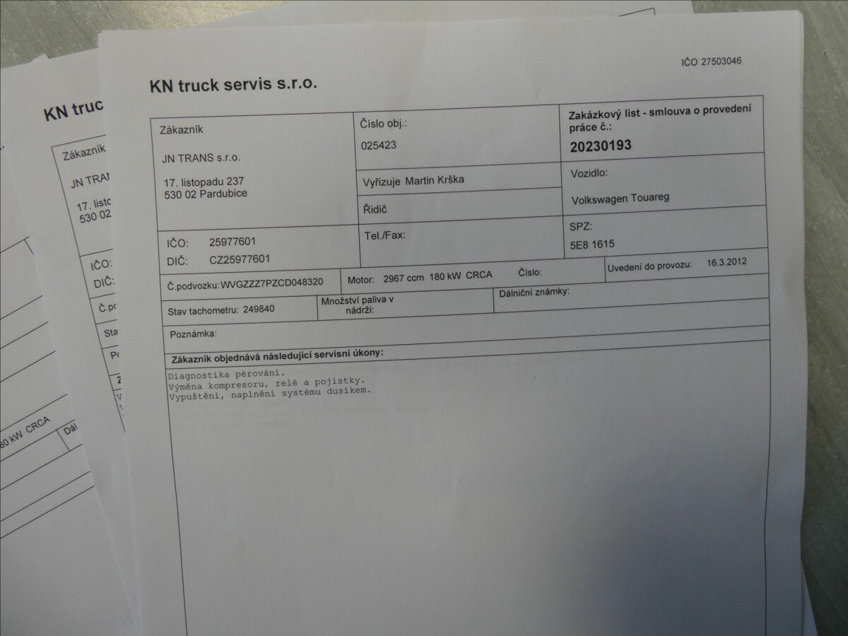 Volkswagen Touareg SUV / Terénní 3,0 l 180 kw