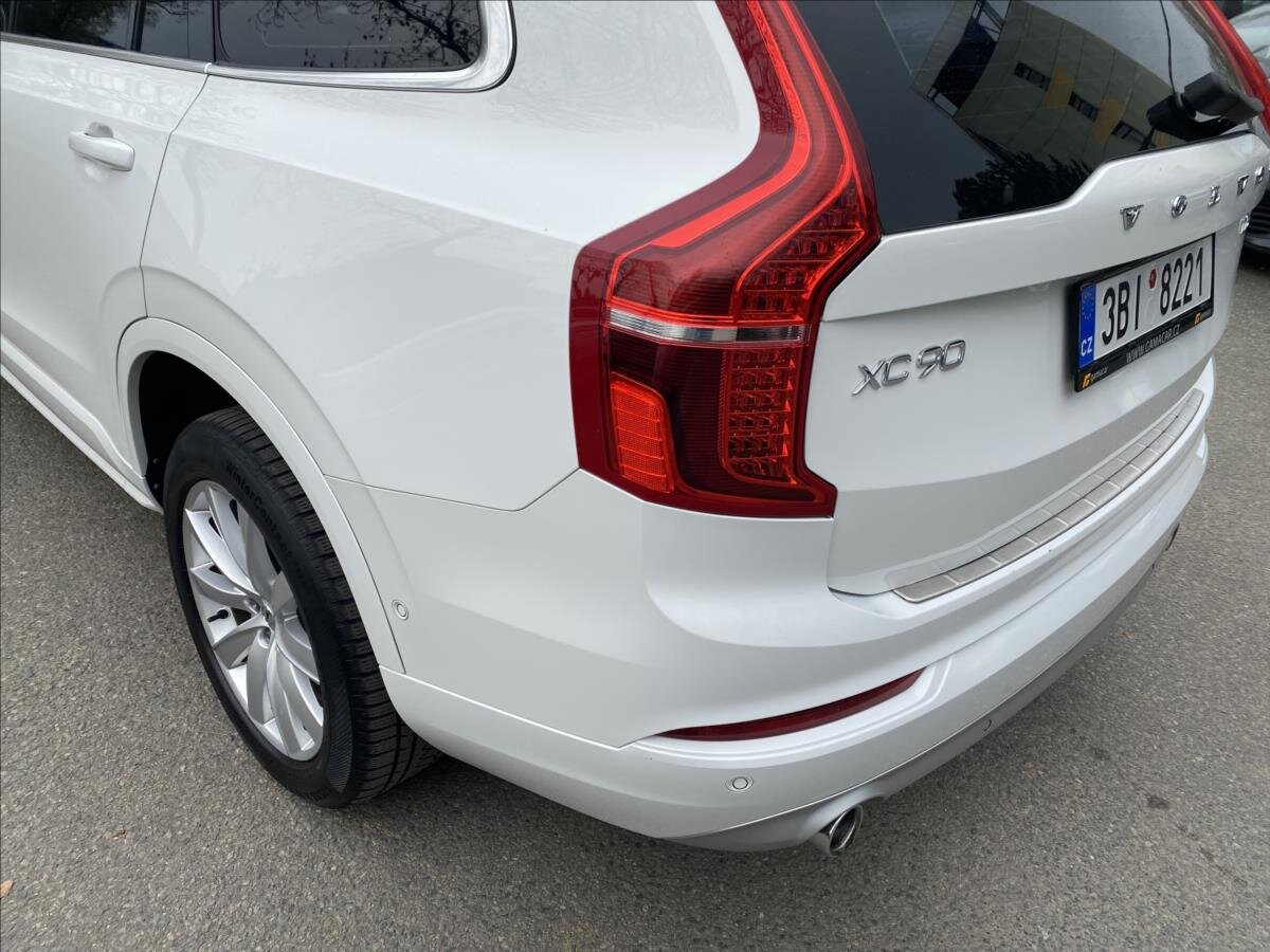 Volvo XC90 SUV / Terénní 2,0 l 173 kw