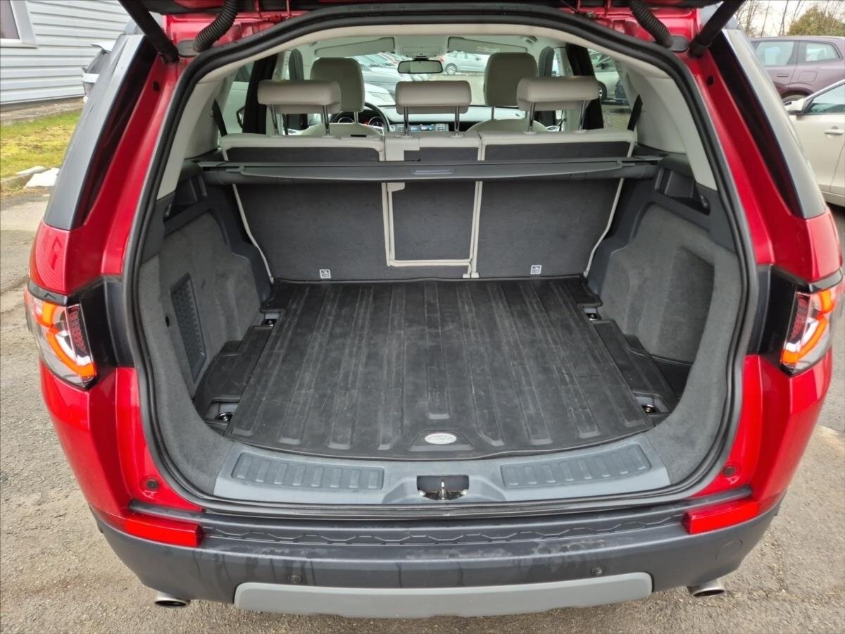 Land Rover Discovery Sport SUV 2,0 l 132 kw