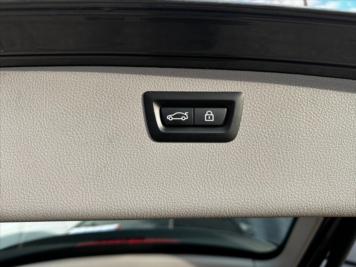 BMW Řada 3 Kombi 2,0 l 120 kw