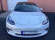 Tesla Model 3 Sedan 0,0 208 kw