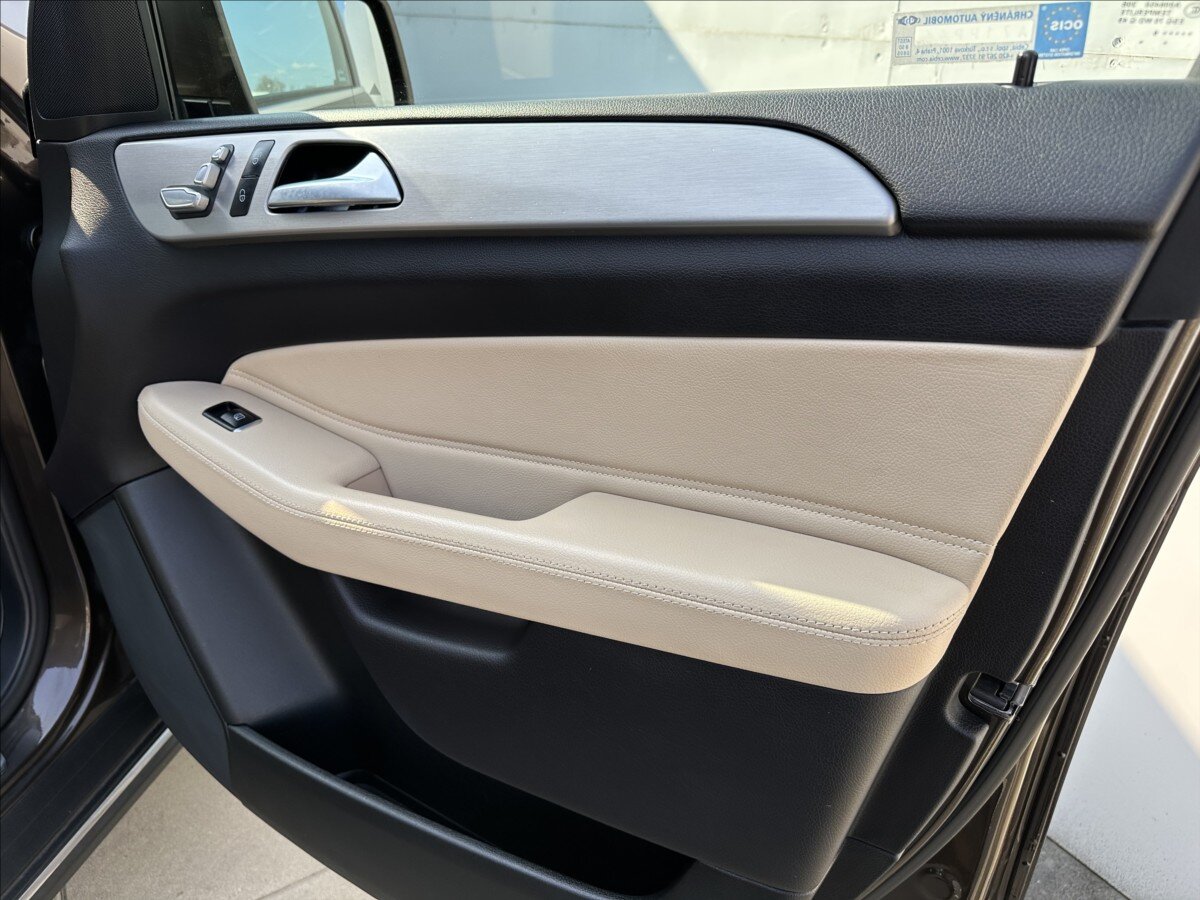 Mercedes-Benz GLE SUV / Terénní 3,0 l 190 kw