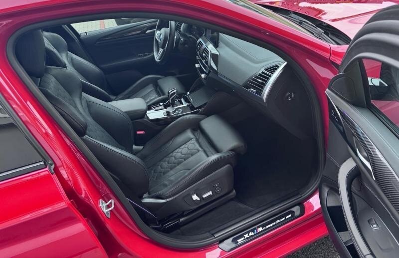 BMW X4 SUV 3,0 l 375 kw